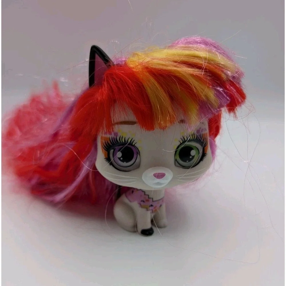 VIP Pets Mini Fans Kitty Cat‎ Figure Elektra Multicolor Long Hair Toy